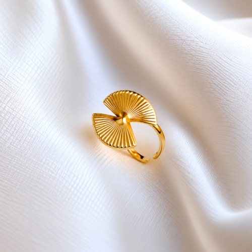 Gold Sunburst Fan Ring