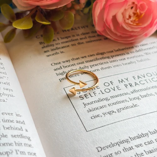 Arrow Toe Ring