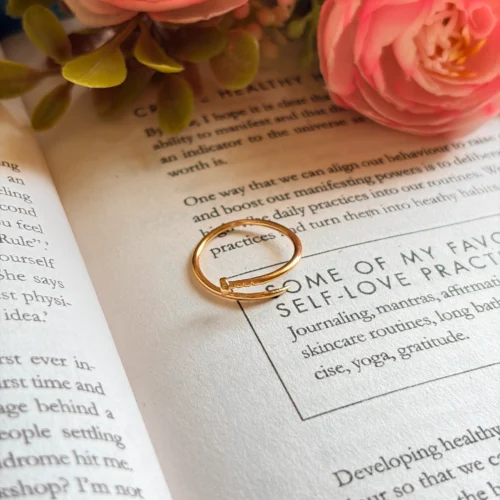 Nail motif Ring
